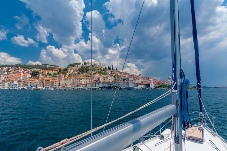 Nautical tourism in Croatia, Croatian Marinas Group, Modernly equipped vessels, Vessel rental companies