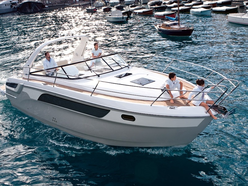 BAVARIA 35 SPORT Motor yacht Charter Croatia